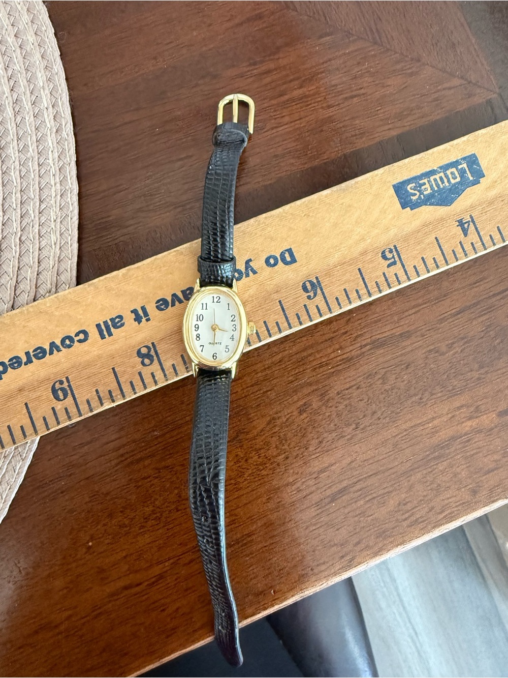 Vintage Quartz Watch needs batteries
